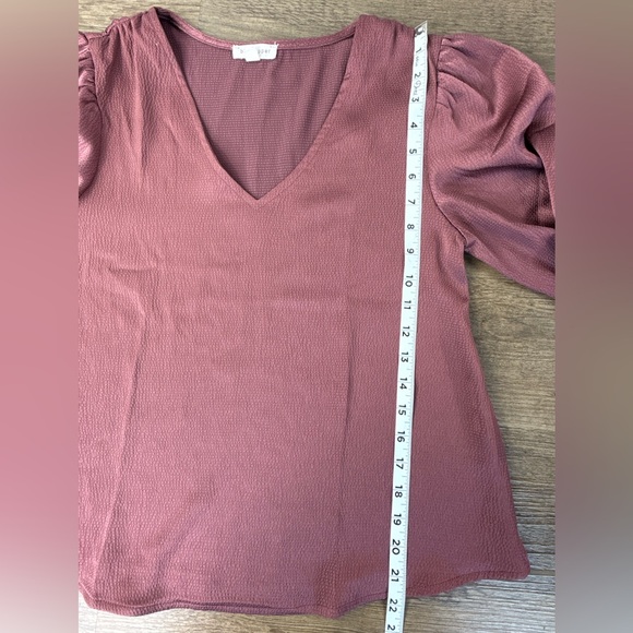 Blu Pepper Women’s Dusty Rose V-Neck Silky Puffy Sleeve Blouse, size Small - Picture 9 of 12